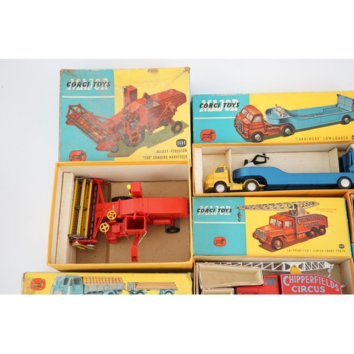 315 - Seven boxed Corgi Toys and Major Toys; a Carrimore Low-Loader (1100), a Massey-Ferguson 780 Combin... 