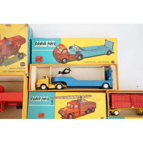 315 - Seven boxed Corgi Toys and Major Toys; a Carrimore Low-Loader (1100), a Massey-Ferguson 780 Combin... 