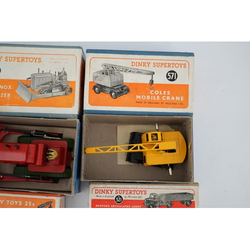 320 - Five boxed Dinky Supertoys and Dinky Toys; a Breakdown Lorry (25x) dark grey with dark blue back, a ... 