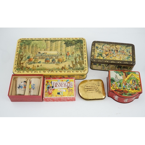 359 - A collection of Disney Snow White memorabilia, including a porcelain set of eight figures by Goebel,... 