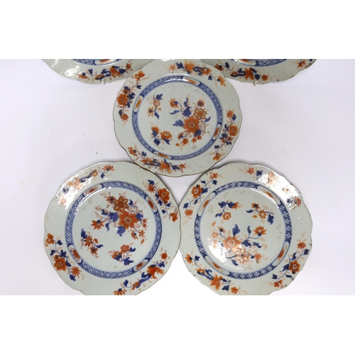 441 - A group of five 18th century Chinese Imari plates, 22.5cm