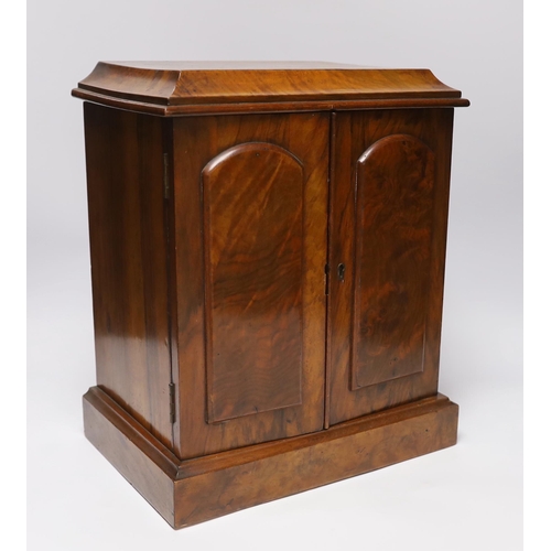 526 - A small Victorian three drawer walnut cabinet, together with a mahogany tea caddy, cabinet 35.5cm x ... 