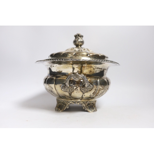 830 - A George IV silver two handled vegetable tureen and cover, by Thomas Burwash, London, 1822 (marks on... 