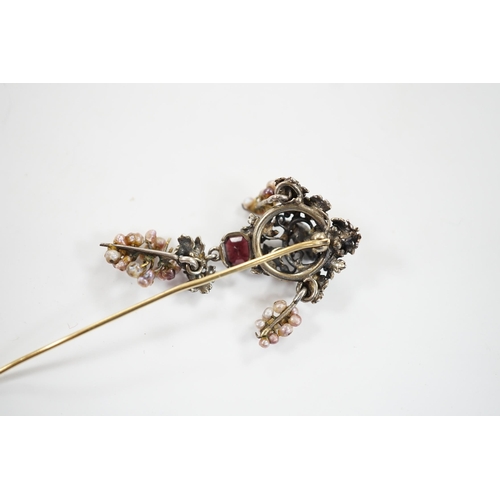 912 - A 19th century Austro-Hungarian white metal garnet, enamel and seed baroque pearl set stick pin (ada... 