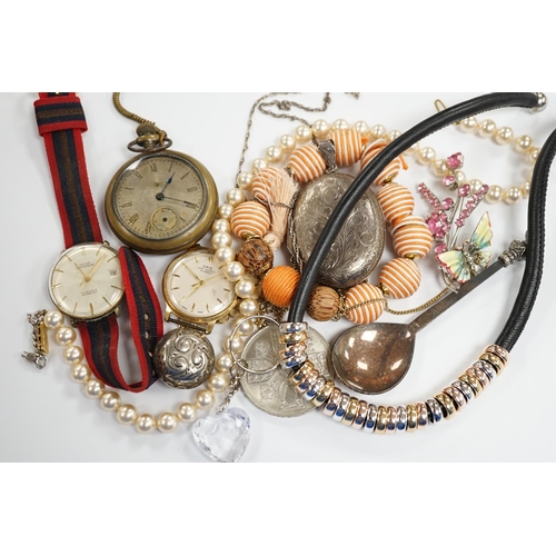 916 - A quantity of assorted costume jewellery and other items including wrist watches, pocket watches and... 