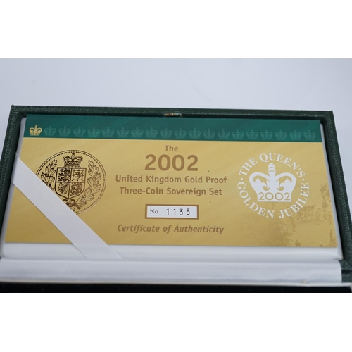 957 - A cased 2002 United Kingdom gold proof sovereign three coin collection, with certificate.