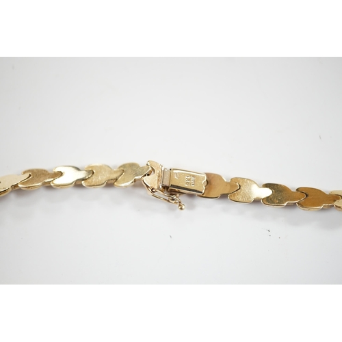 965 - A modern 9ct gold flat link necklace, 34cm, 11.5 grams.