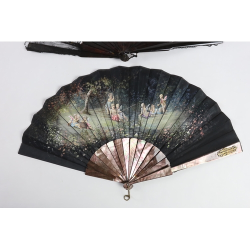 366 - A late Victorian Chantilly black lace and tortoiseshell fan with a central painted cartouche and a m... 