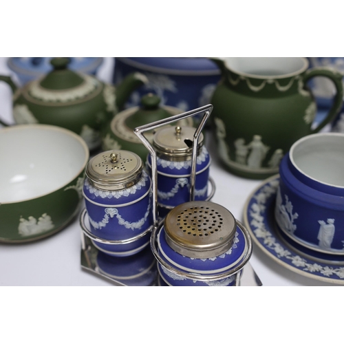 436 - A collection of late 19th and early 20th century Wedgwood items