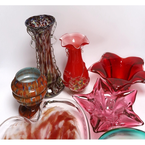 442 - Nine pieces of Murano glassware to include a leaf design dish and three vases, largest 31cm high... 