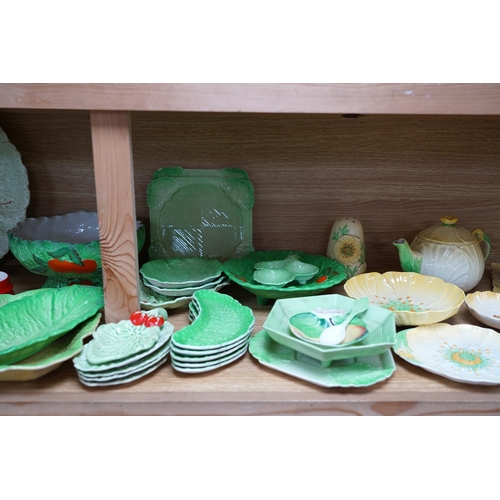 453 - A collection of Carltonware cabbage pattern dinner wars