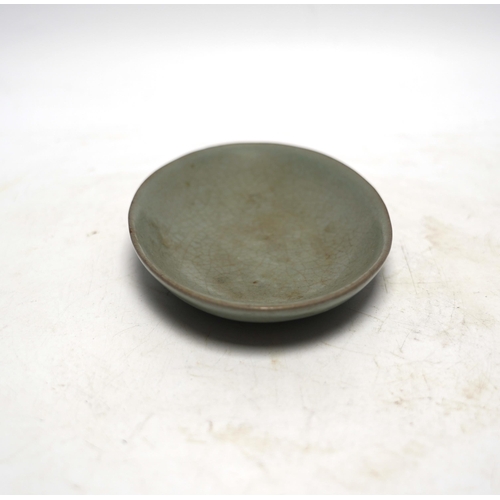 515 - A Chinese oval celadon crackle glaze dish, 15.5cm wide