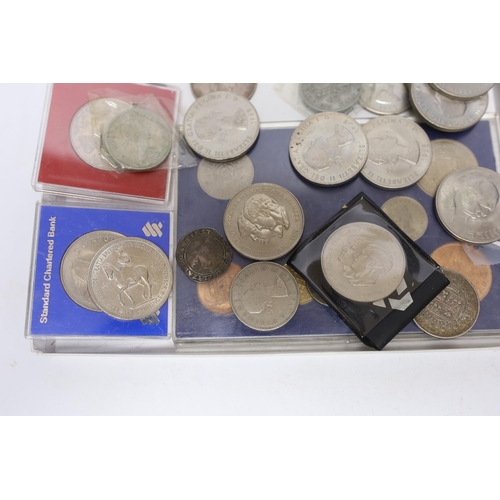 533 - Assorted commemorative and other coins.