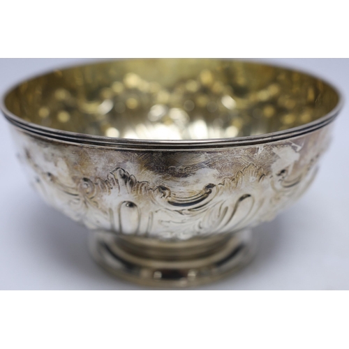 874 - A William IV repousse silver rose bowl, William Kerr Reid, London, 1835, diameter 22.6cm, 20oz... 