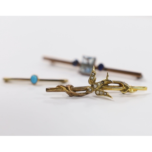 961 - An Edwardian 9ct gold and seed pearl set swallow bar brooch, 43mm, a 9ct gold and turquoise set tie ... 