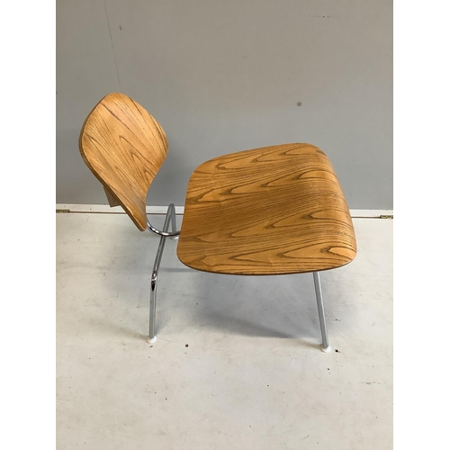 1056 - An Eames side chair, width 54cm, depth 64cm, height 62cm