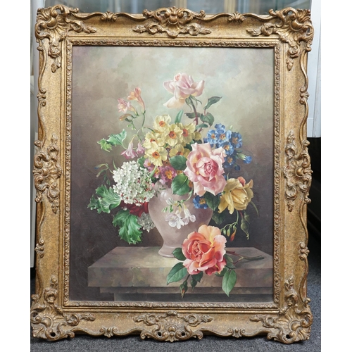 317 - § § Harold Clayton (British, 1896-1979) 'Flowers in a vase'oil on canvassigned50 x 40cm... 