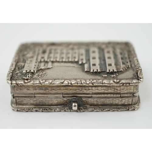 432 - A George IV engine turned silver castle top rectangular vinaigrette, by Francis Clark, depicting Ke... 