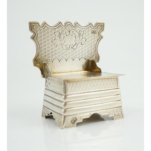 439 - A late 19th century Russian 84 zolotnik silver miniature throne salt, with engraved decoration, unkn... 