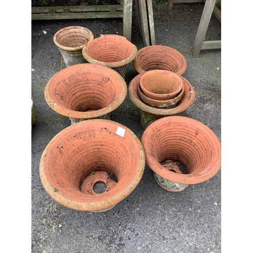 1042 - Assorted terracotta garden planters, largest height 52cm and an elephant planter. Condition - mainly... 
