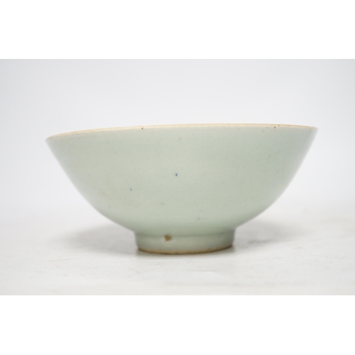 1264 - A Chinese celadon glazed bowl, 19th century, 16.5cm. Condition - good