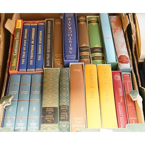 1302 - ° ° A collection of Folio Society fiction and poetry books. Condition - sold as seen