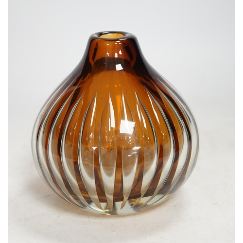 1309 - Kaj Franck for Nuutajarvi Notsjo, an art glass vase, signed to base, 14cm high. Condition - good... 