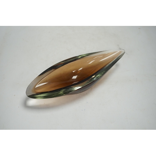 1311 - Kaj Franck for Nuutajarvi Notsjo, an art glass 'willow leaf' bowl, 26.5cm long. Condition - good... 