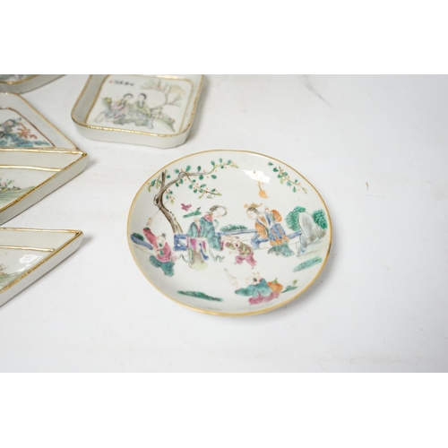 1355 - Chinese ceramics to include a teapot and a set of five dishes, 19th/20th century, largest 15cm wide.... 