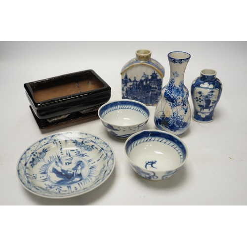 1362 - Chinese ceramics to include blue and white bowls and vases, largest 15cm wide. Condition - poor to f... 