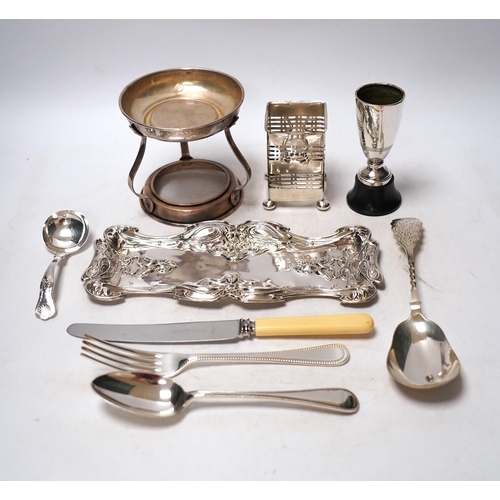 1409 - Assorted plated wares including a teapot with ebonised handle and an Art Nouveau style dish