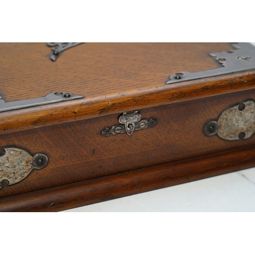 1428 - An Edwardian electroplate mounted oak 'Bridge' box, 26 x 23 x 7cm. Condition - good