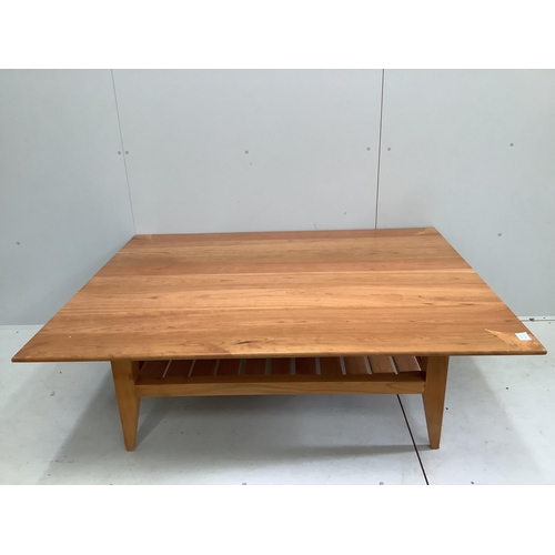 98 - A Thomas Moser Contemporary cherry coffee table, width 119cm, depth 149cm, height 50cm.  Condition -... 