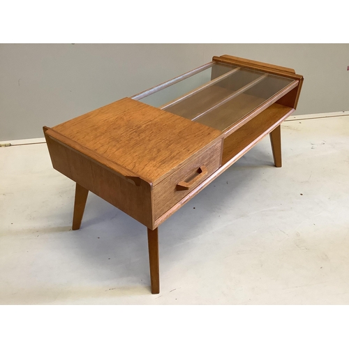 1045 - A G Plan Brandon oak coffee table, width 88cm, depth 41cm, height 40cm. Condition - good