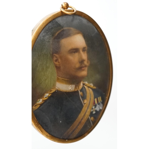 1376 - English School, early 20th century, Portrait miniature, oil on card, military officer with Distingui... 