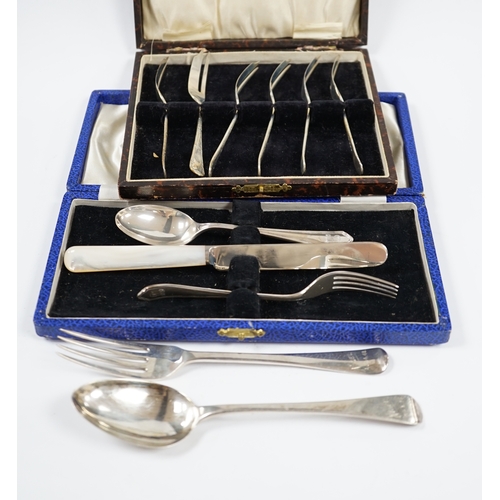 1847 - A George VI cased silver christening trio, Sheffield, 1946/7, a matched silver christening pair and ... 