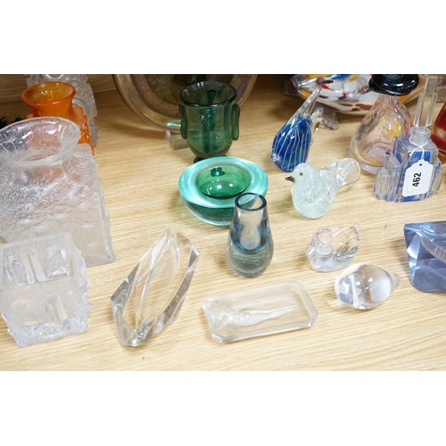 462 - A collection of clear and coloured art glassware, including an Art Deco scent bottle and stopper and... 