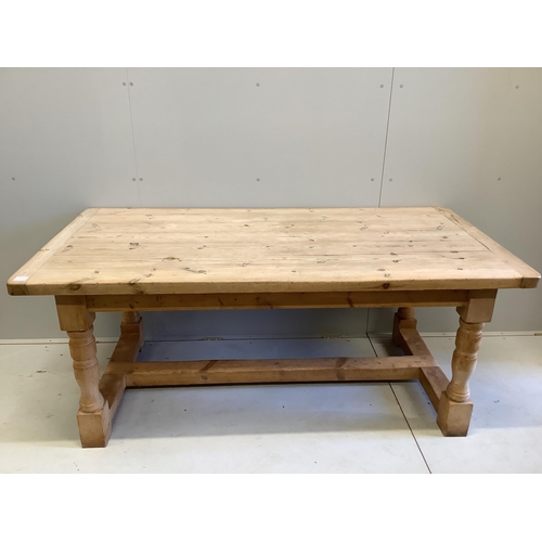 Lot 1032      