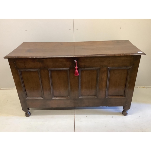 Lot 1047      