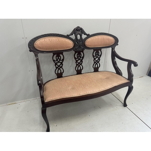 106 - A late Victorian carved mahogany seven piece salon suite, settee width 120cm, depth 50cm, height 105... 