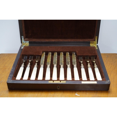 293 - A cased canteen of plated flatware and an Elkington cased set of fruit knives and forks. Condition -... 