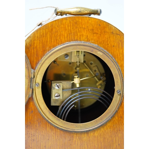 307 - A 19th century mahogany eight day mantel clock with enamel dial and pendulum, 30cm high. Condition -... 