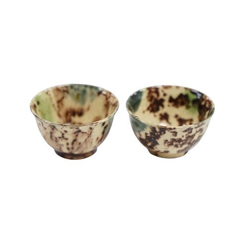 501 - A pair of 18th century Whieldon-type miniature bowls, top rim 4.5cm diameter. Condition - some small... 