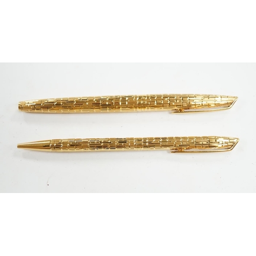 529 - A Watermans gold plated crocodile pattern fountain pen and ballpoint pen (2). Condition - good... 