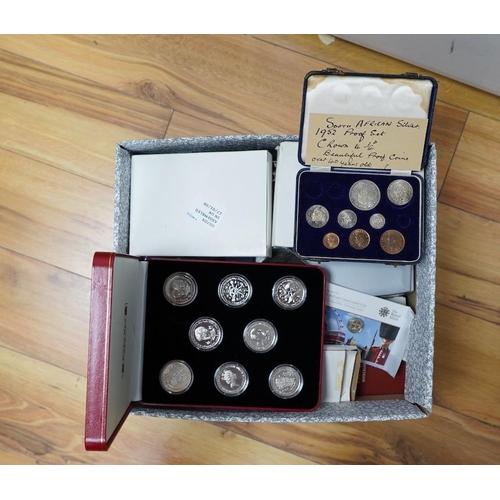 530 - A large collection of Royal Mint boxed coins. Condition - fair