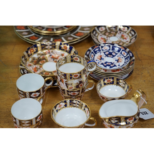 532 - A collection of mostly Royal Crown Derby and Davenport Imari pattern teawares. Condition - good... 