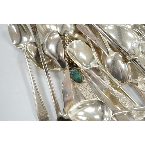 841 - A group of assorted Georgian and later silver and 925 teaspoons etc, 12oz and five plated items. Con... 