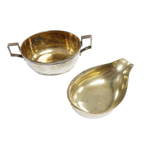 848 - A George III silver two handled oval tub salt by John Eames, London, 1806, 12cm, together with a Geo... 