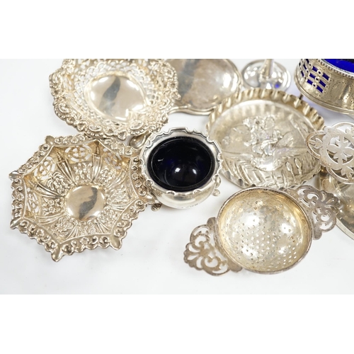 851 - Sundry small silver including a, tea strainer, handbag mirror, pin dish, pair of bonbon dishes, two ... 