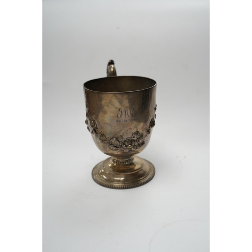 862 - A Victorian silver pedestal christening cup, by Joseph Angell II, London, 1856, 11.5cm, 6.4oz, with ... 